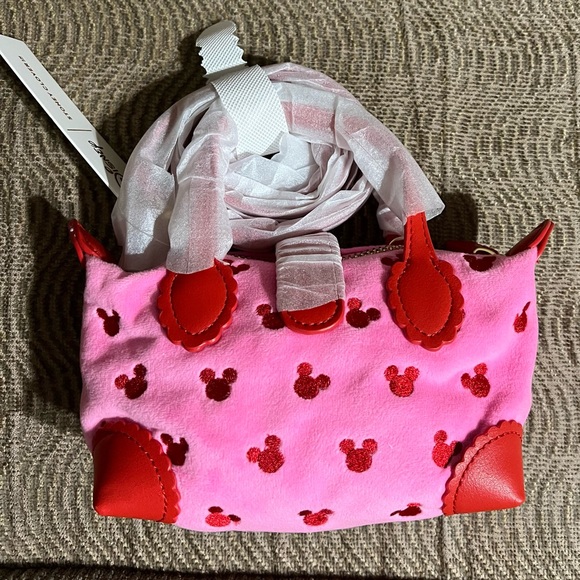 Stoney Clover Lane Pink Mickey and Minnie Collection Pouchette Crossbody BNWT - Picture 2 of 2